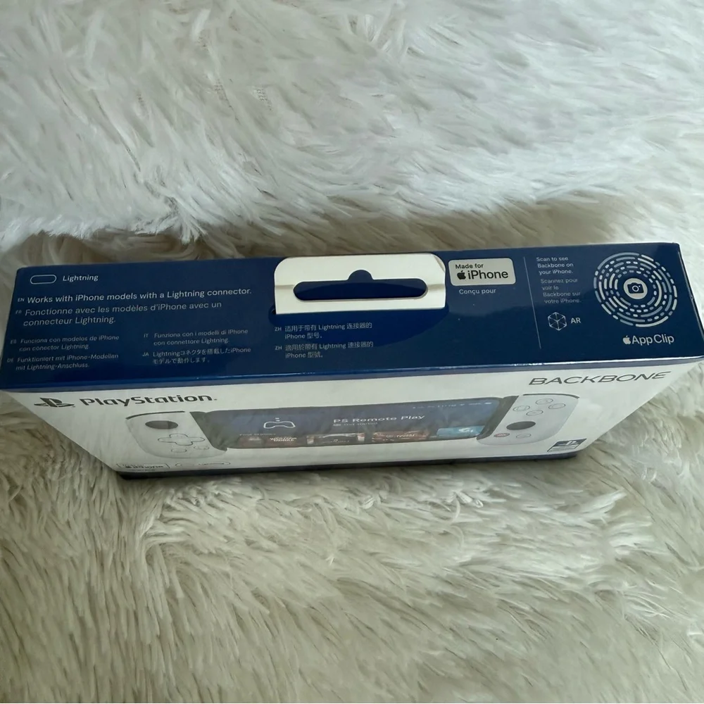 BRAND NEW* PlayStation Backbone Lightening for IPhone - White